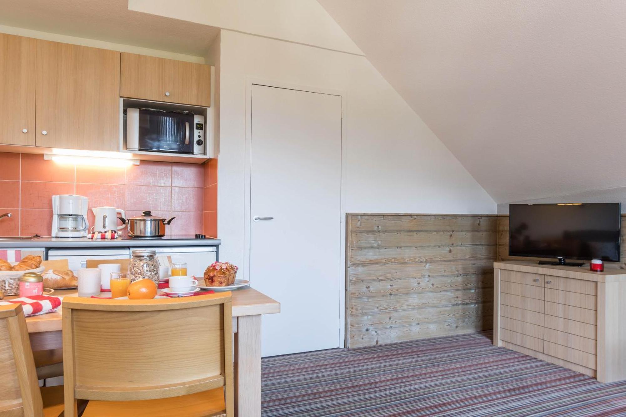 Residence Pierre & Vacances Le Britania La Tania Ngoại thất bức ảnh